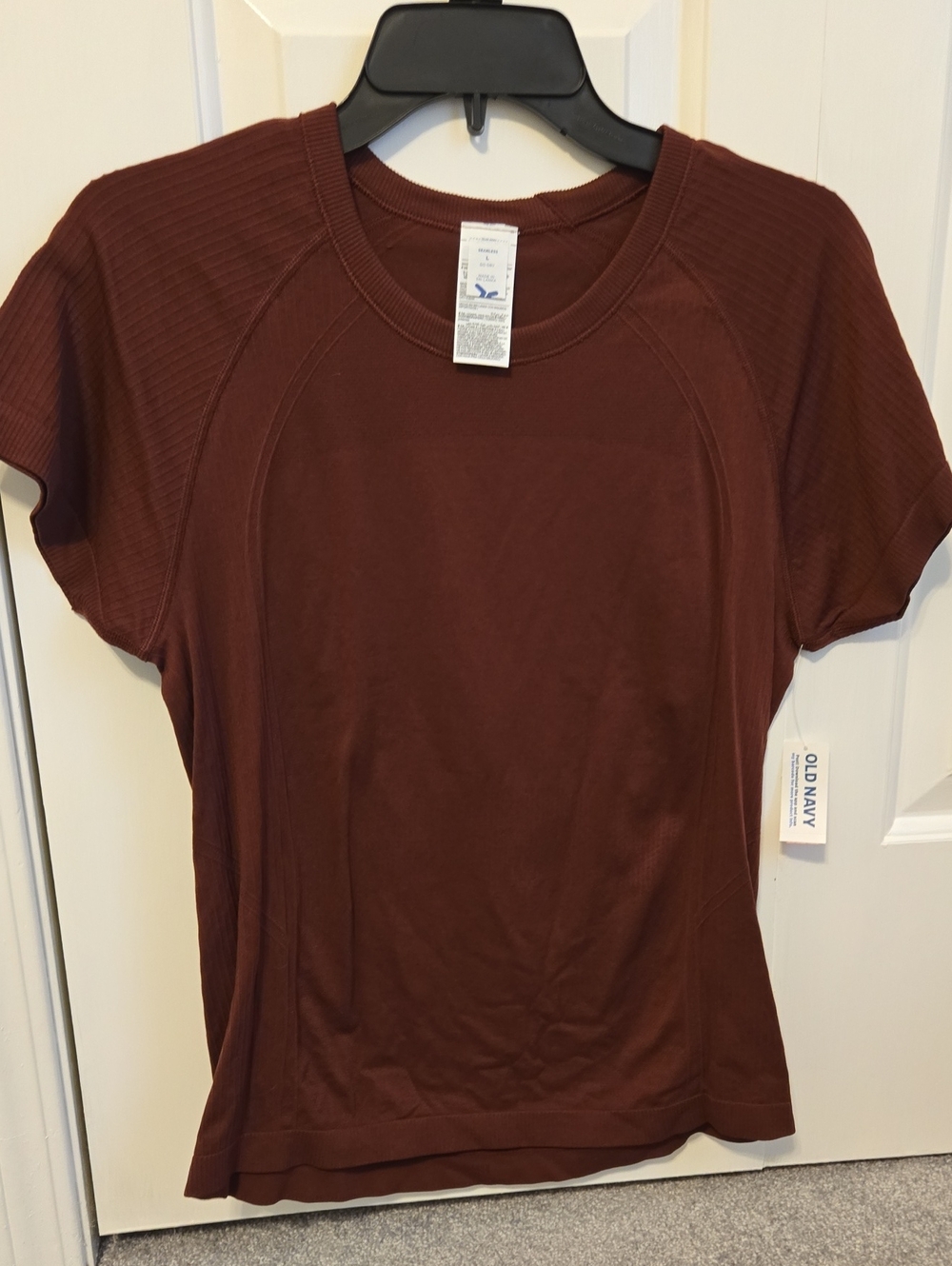 Old Navy Go Dry Seamless Shirt
